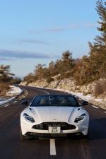 Aston Martin DB11 V8 Volante 2018 года (NA)